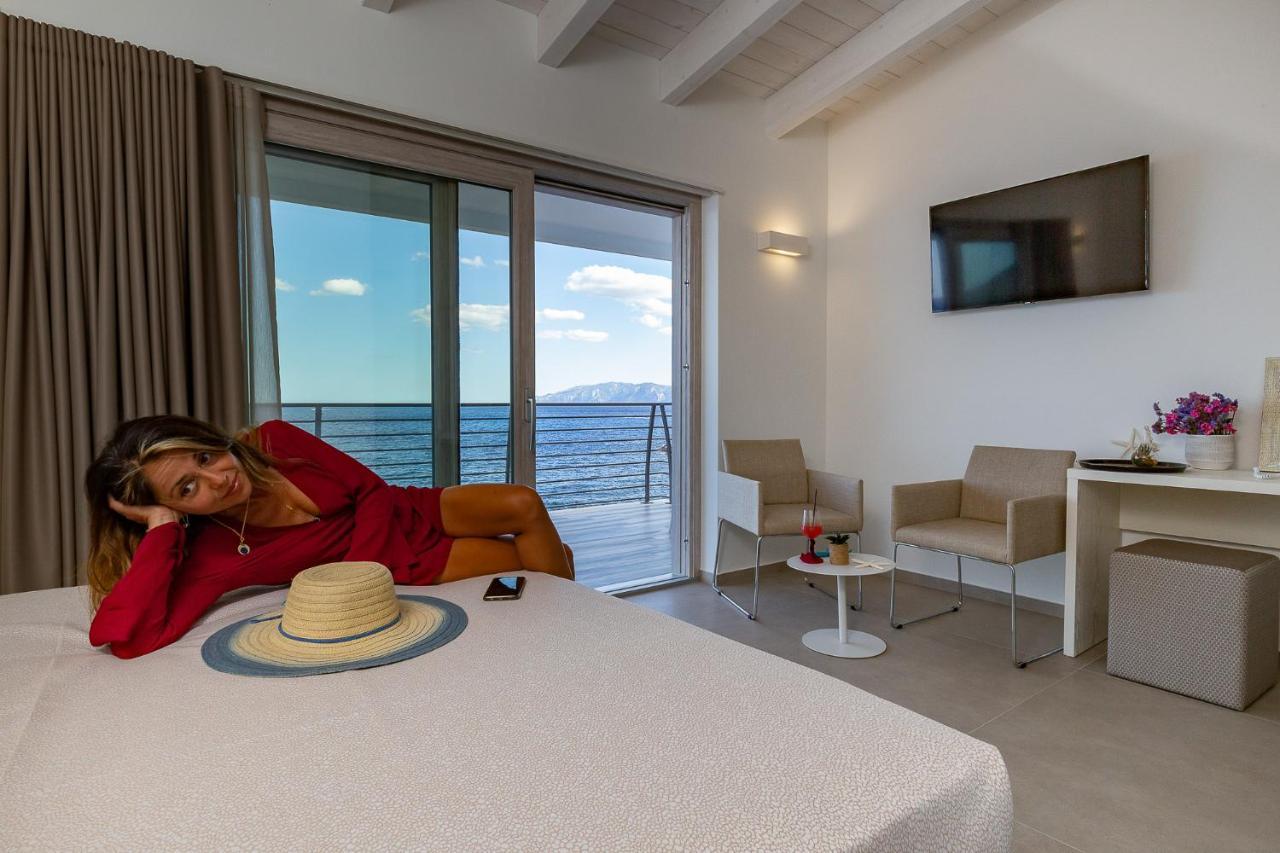 Hotel Caramare Cala Gonone Exteriör bild