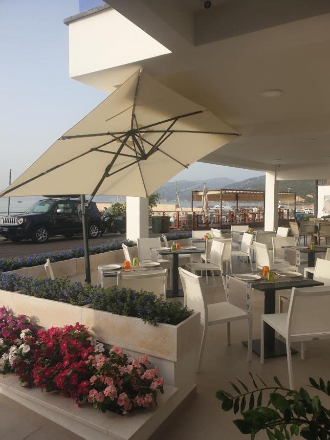 Hotel Caramare Cala Gonone Exteriör bild