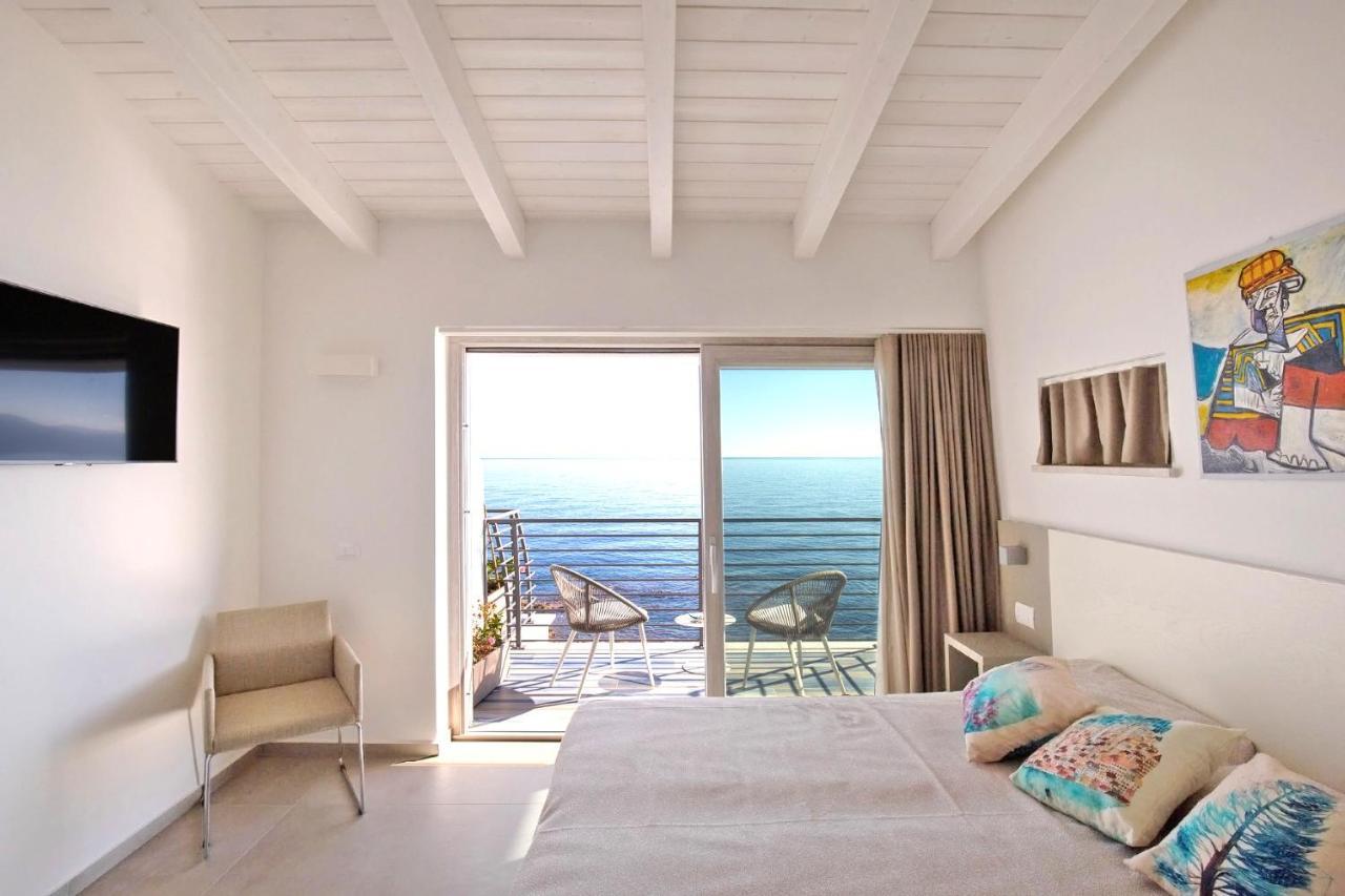 Hotel Caramare Cala Gonone Exteriör bild